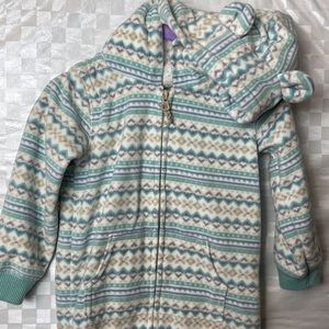 Carter’s 18m suit
